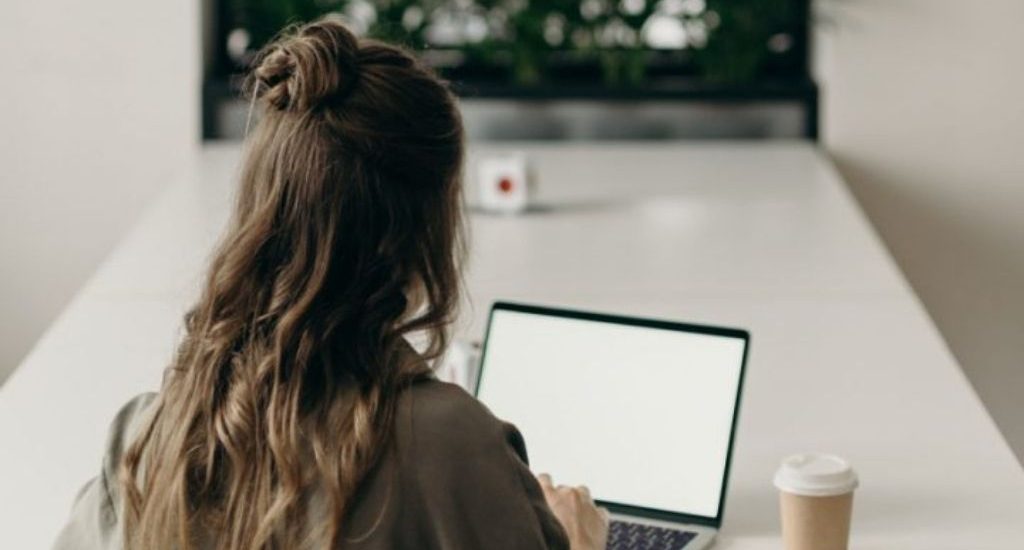 hercanberra 5 minutes with renee beerworth